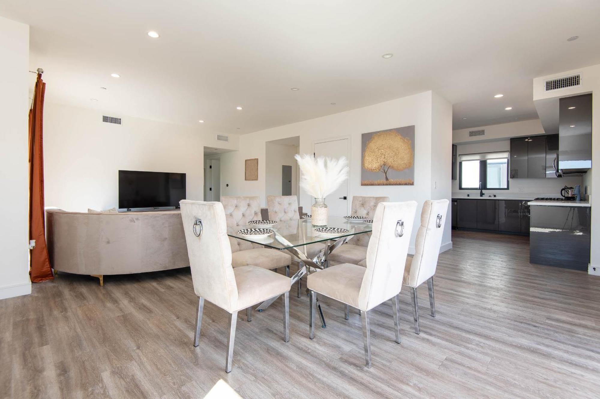 Regency Modern Apartments Glendale Exterior foto